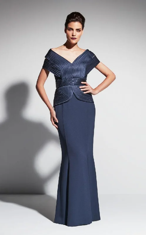 Cocktail dresses for womenAlexander by Daymor 461 - V-Neck Peplum Evening Gown