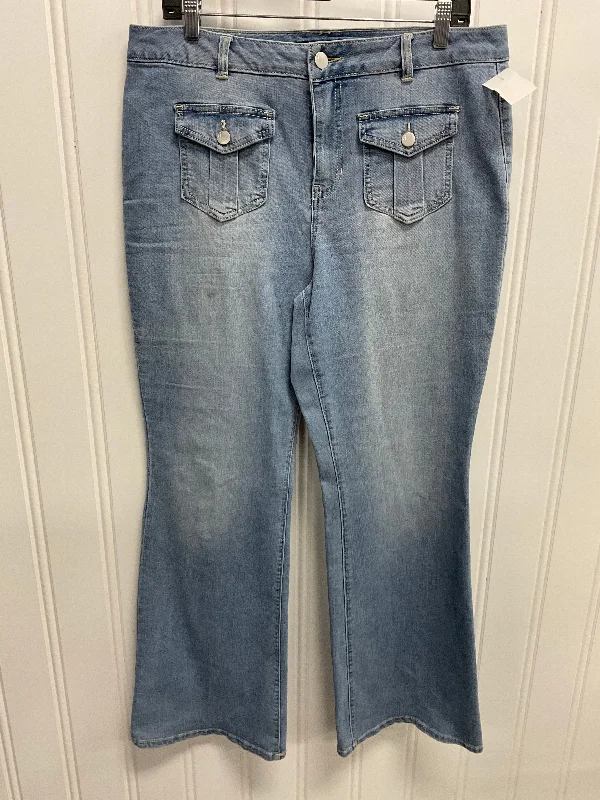 Jeans with contrast pockets and back patchesJeans Flared By D Jeans In Blue Denim, Size: 14