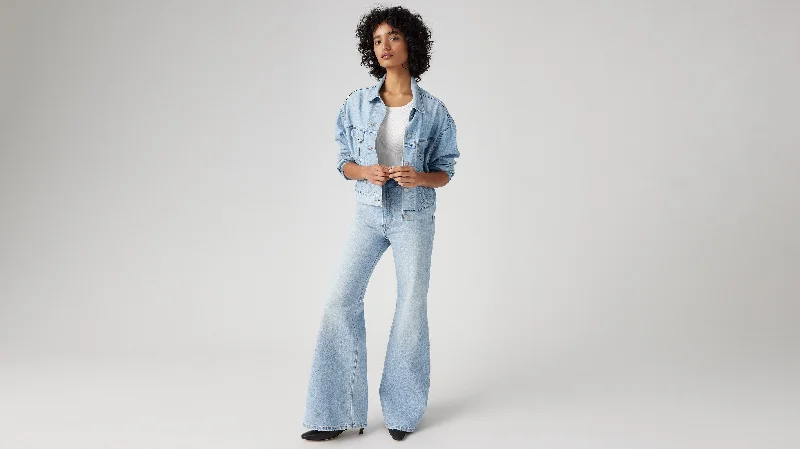 Jeans with a dark wash and subtle fading for a classic and timeless lookLevi's® Women's Ribcage Bell Jeans