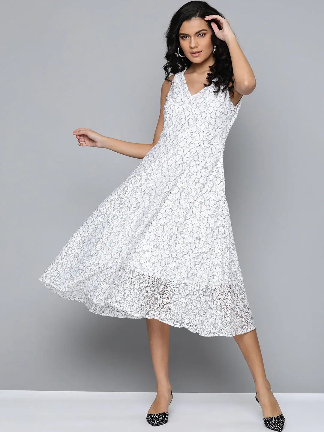 Limited edition dresses for collectorsWhite Lace V-Neck Midi Dress