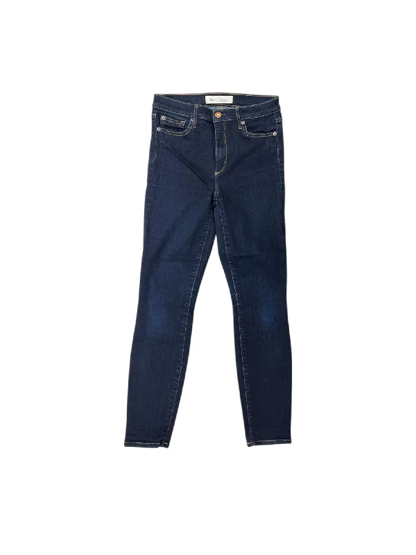 Jeans with a faux leather patch at the back pocketJeans Skinny By Gap In Blue Denim, Size: 4