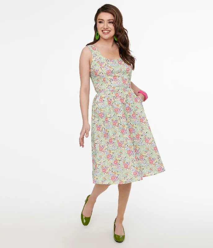 Wrap dresses for womenRetrolicious 1950s Green Floral Cat Print Fit & Flare Dress