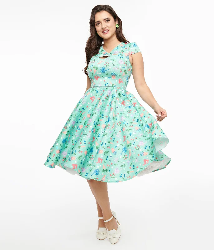 Summer dresses for hot weatherVoodoo Vixen 1950s Mint Green English Country Garden Print Fit & Flare Dress